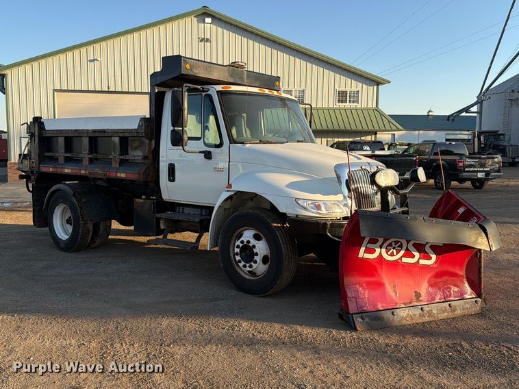image for item FK4202 2006 International 4300 dump truck