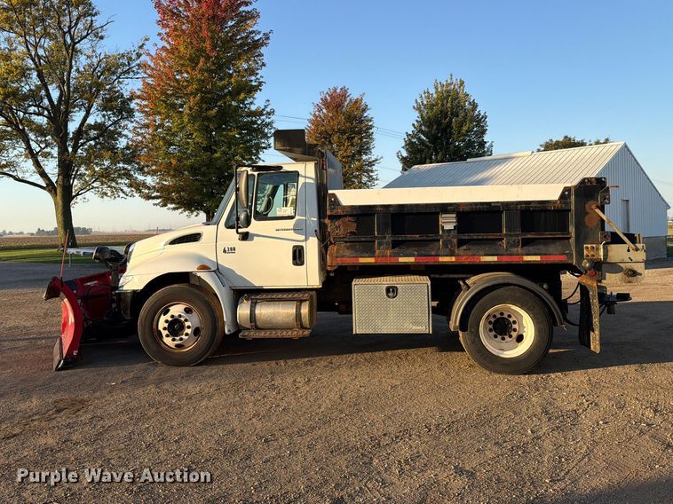 image for item FK4202 2006 International 4300 dump truck