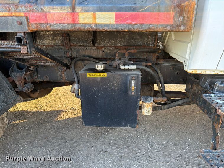 image for item FK4202 2006 International 4300 dump truck