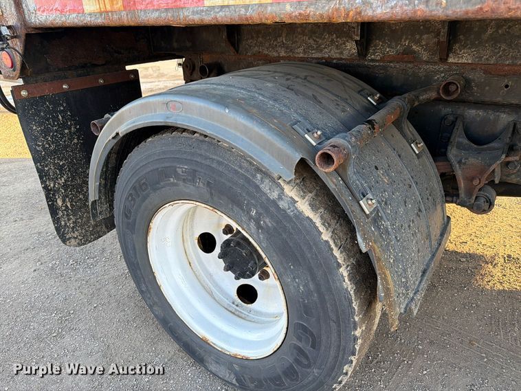 image for item FK4202 2006 International 4300 dump truck