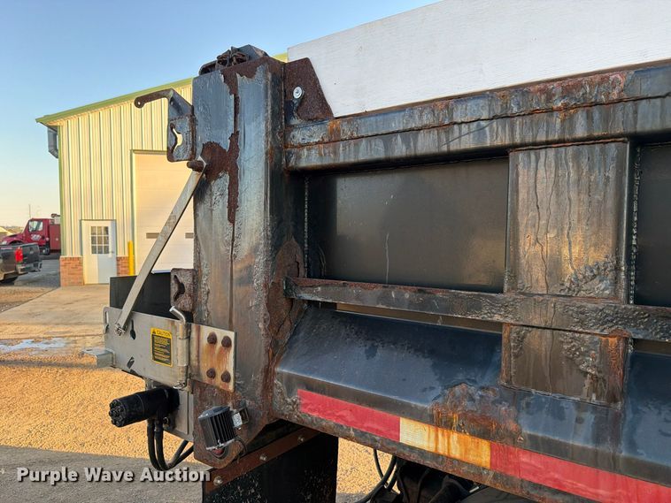 image for item FK4202 2006 International 4300 dump truck