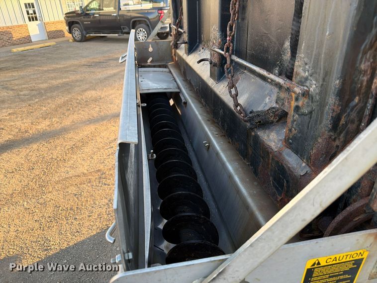 image for item FK4202 2006 International 4300 dump truck