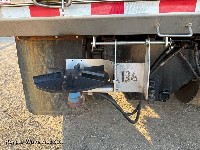 image for item FK4202 2006 International 4300 dump truck