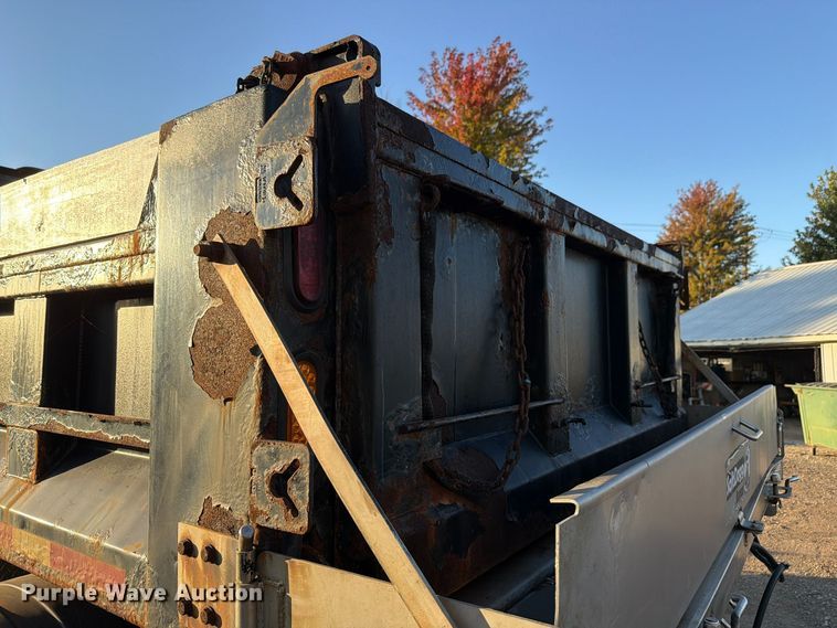 image for item FK4202 2006 International 4300 dump truck