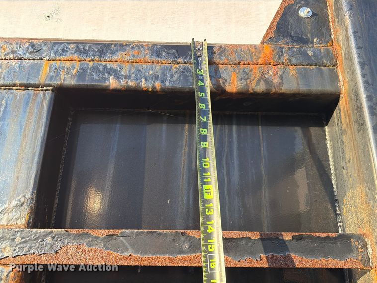 image for item FK4202 2006 International 4300 dump truck