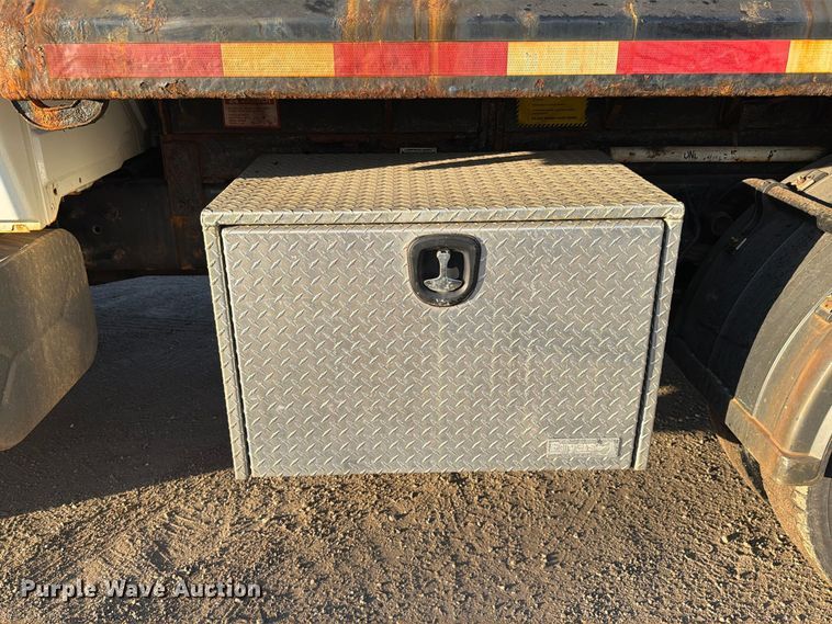 image for item FK4202 2006 International 4300 dump truck