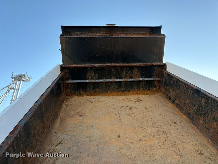 image for item FK4202 2006 International 4300 dump truck