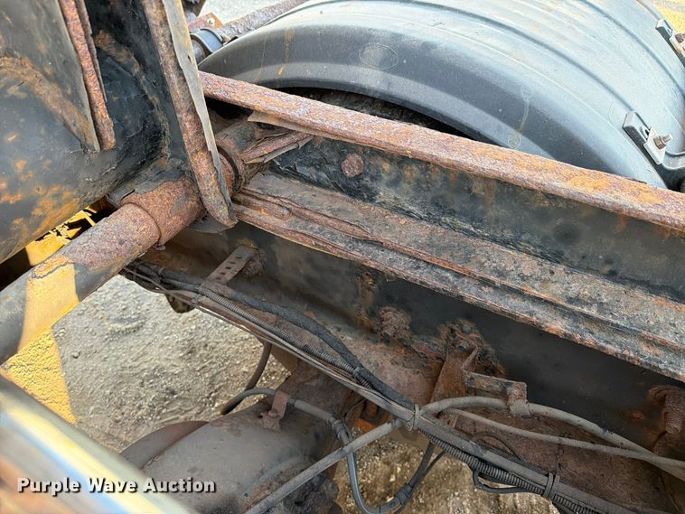 image for item FK4202 2006 International 4300 dump truck