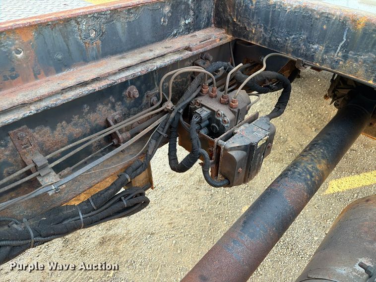 image for item FK4202 2006 International 4300 dump truck