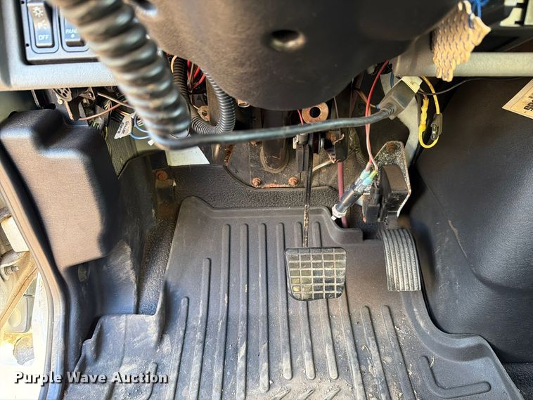 image for item FK4202 2006 International 4300 dump truck