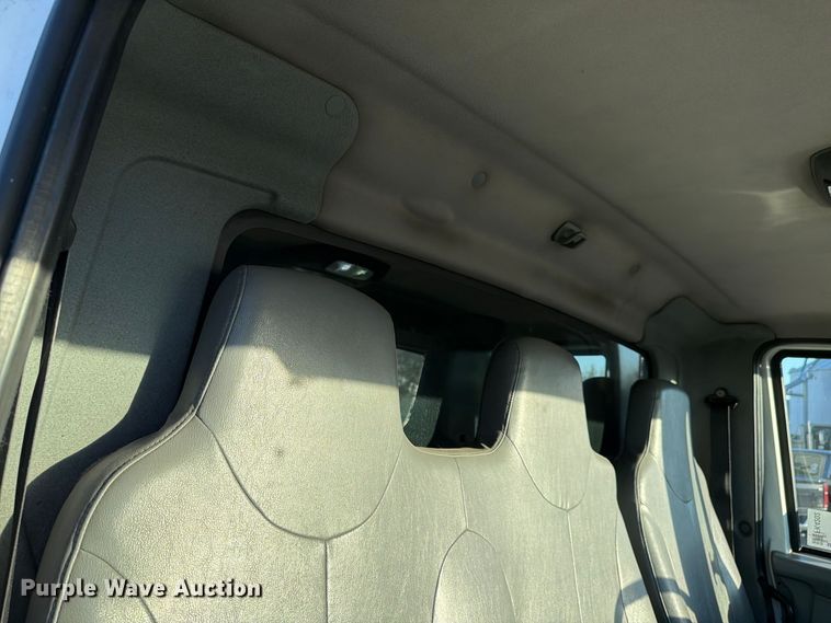 image for item FK4202 2006 International 4300 dump truck
