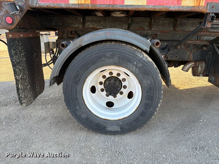 image for item FK4202 2006 International 4300 dump truck