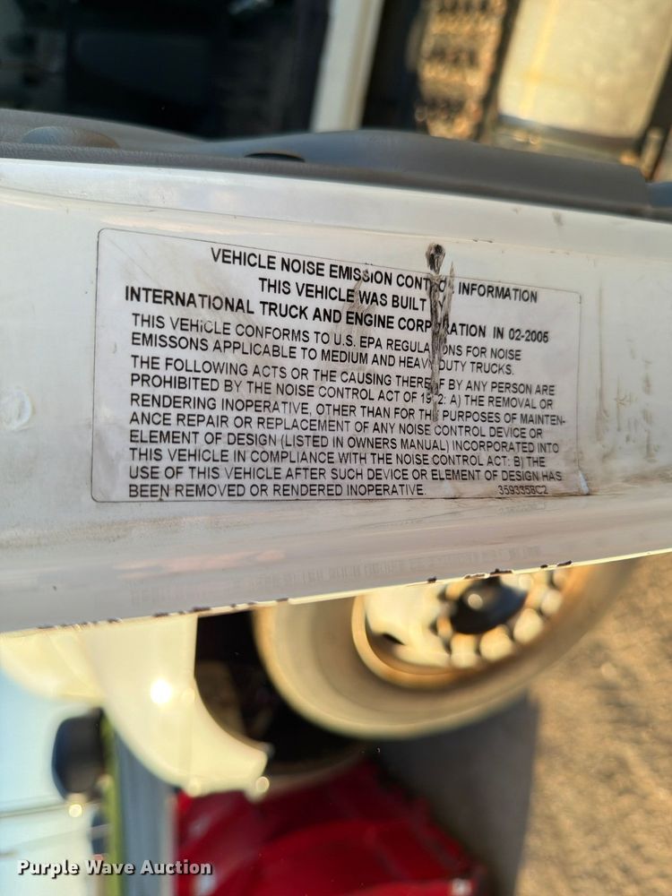 image for item FK4202 2006 International 4300 dump truck