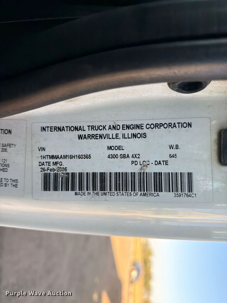 image for item FK4202 2006 International 4300 dump truck
