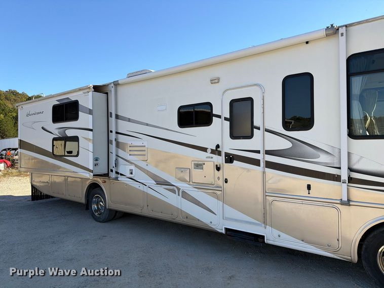 image for item FM6598 2008 Ford Four Winds 34B Hurricane  RV