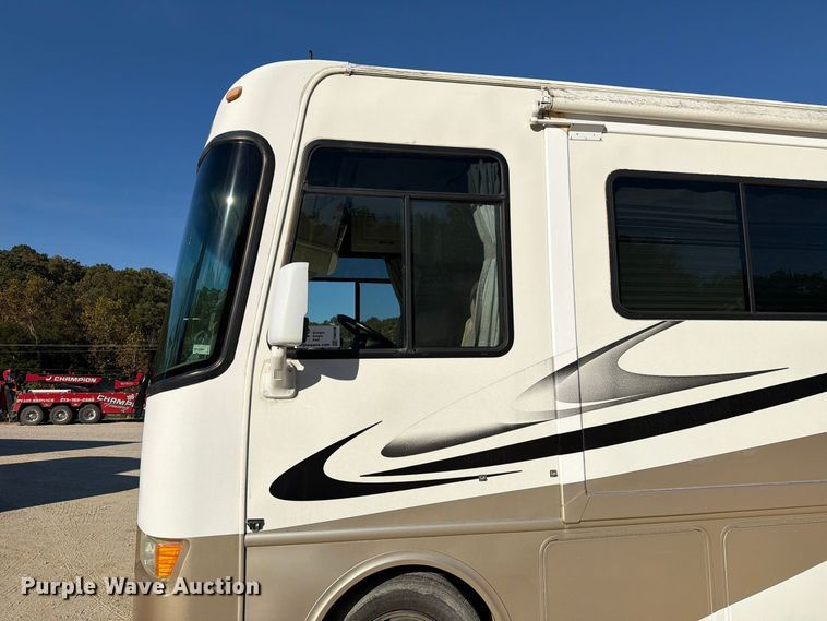 image for item FM6598 2008 Ford Four Winds 34B Hurricane  RV