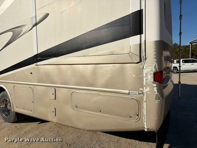 image for item FM6598 2008 Ford Four Winds 34B Hurricane  RV