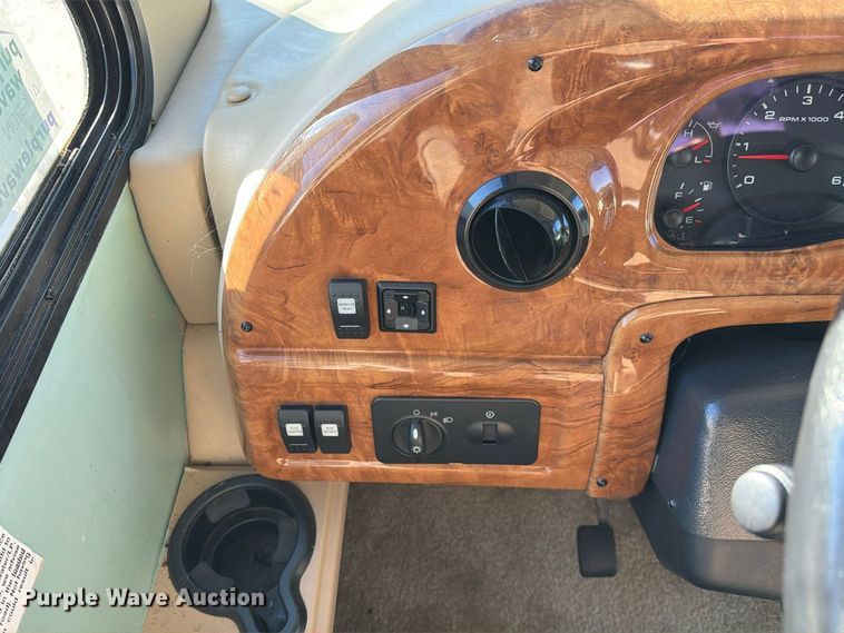 image for item FM6598 2008 Ford Four Winds 34B Hurricane  RV