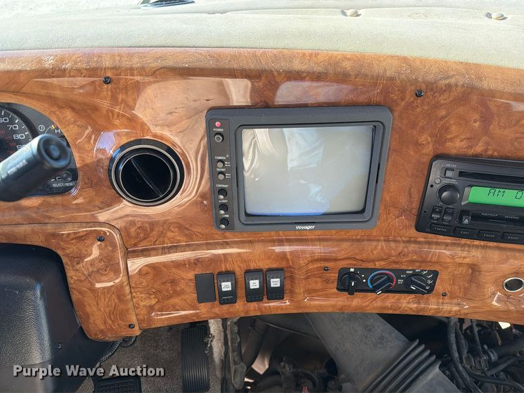 image for item FM6598 2008 Ford Four Winds 34B Hurricane  RV