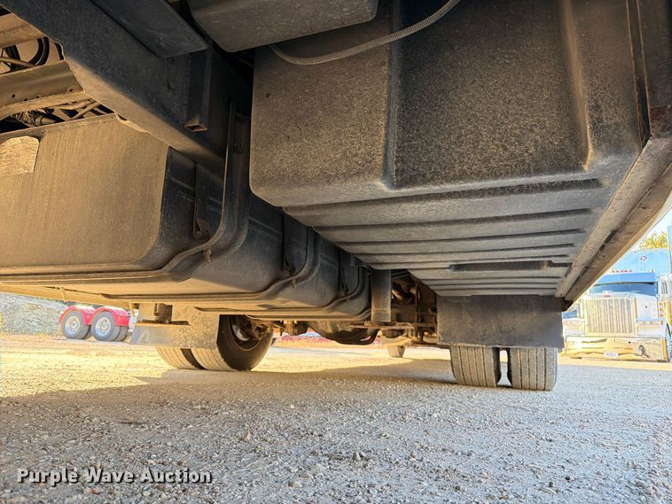 image for item FM6598 2008 Ford Four Winds 34B Hurricane  RV