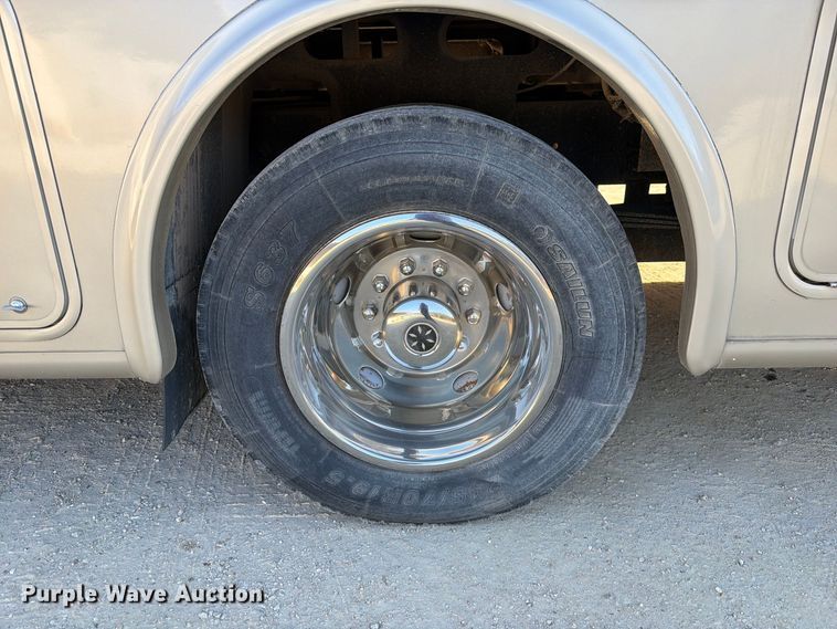 image for item FM6598 2008 Ford Four Winds 34B Hurricane  RV