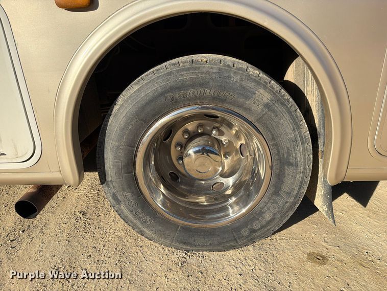 image for item FM6598 2008 Ford Four Winds 34B Hurricane  RV
