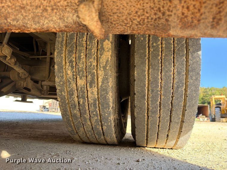 image for item FM6598 2008 Ford Four Winds 34B Hurricane  RV