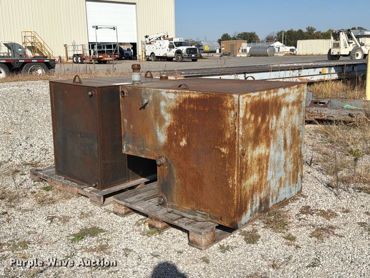 image for item FM6638 (3) steel tanks