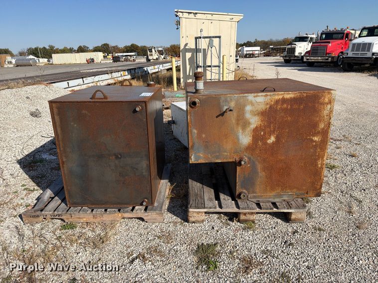 image for item FM6638 (3) steel tanks