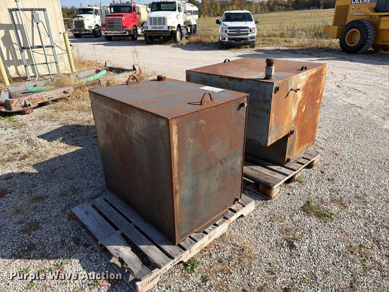 image for item FM6638 (3) steel tanks