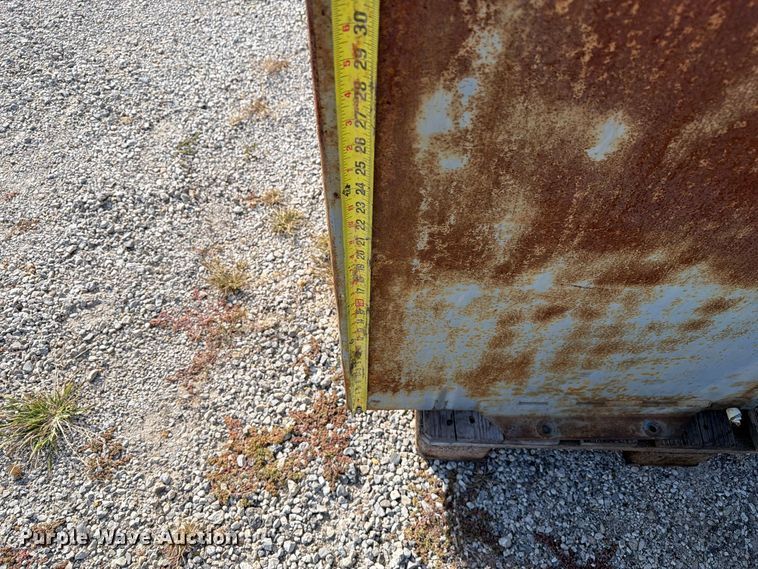 image for item FM6638 (3) steel tanks