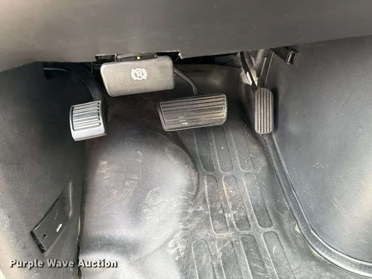 image for item FM8028 2005 Chevrolet Express G3500 school bus