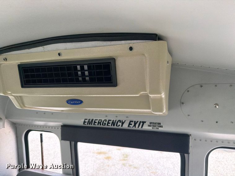 image for item FM8028 2005 Chevrolet Express G3500 school bus