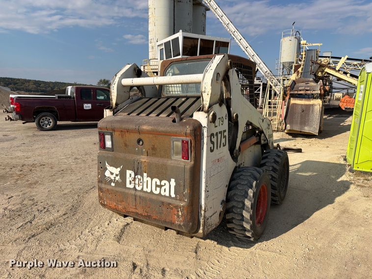 image for item FN1534 2005 Bobcat S175 skid steer loader