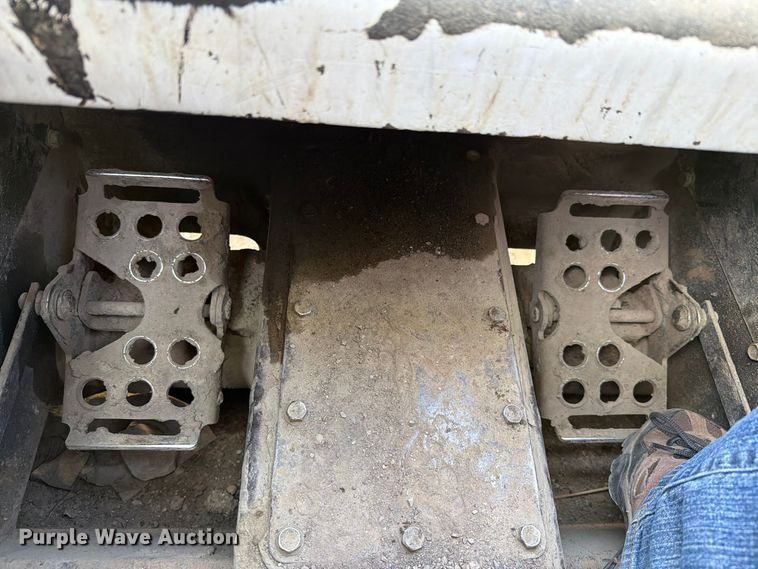 image for item FN1534 2005 Bobcat S175 skid steer loader