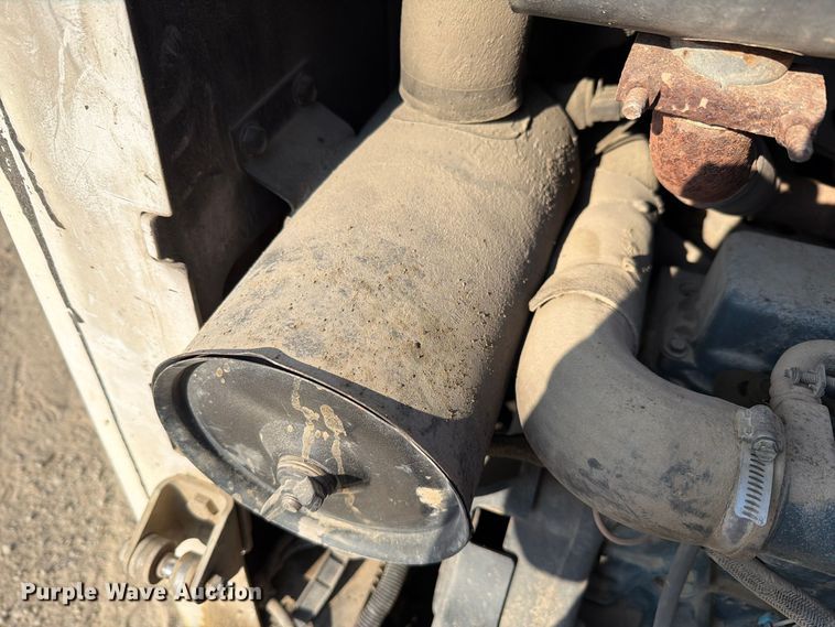 image for item FN1534 2005 Bobcat S175 skid steer loader