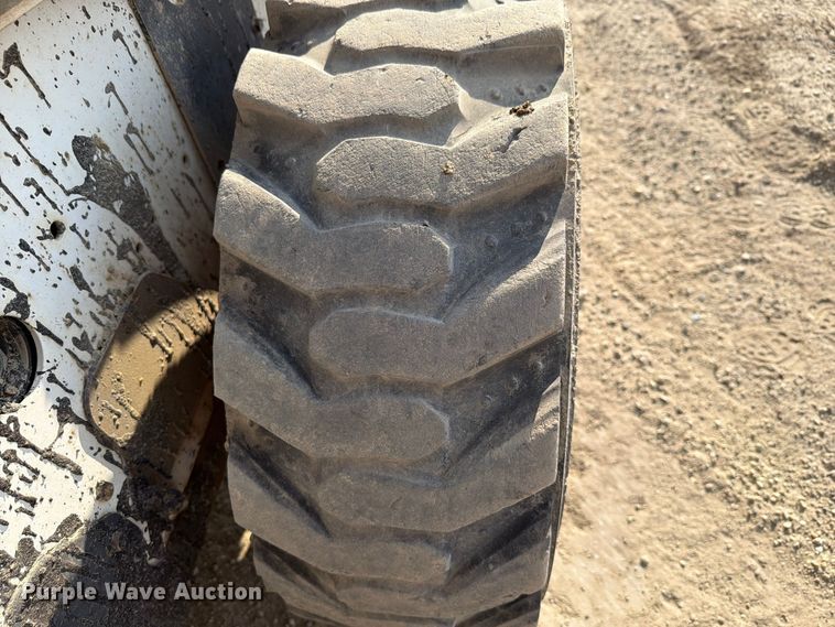 image for item FN1534 2005 Bobcat S175 skid steer loader