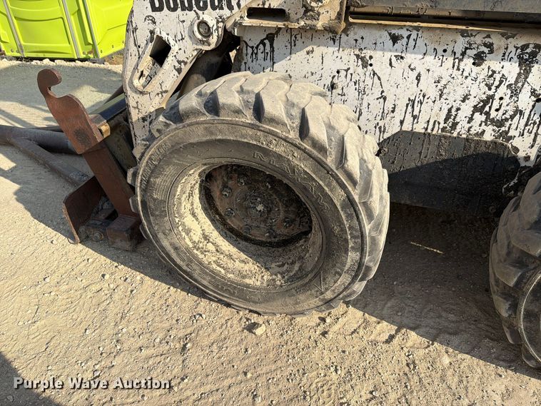 image for item FN1534 2005 Bobcat S175 skid steer loader
