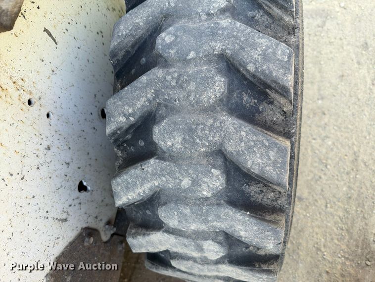 image for item FN1534 2005 Bobcat S175 skid steer loader