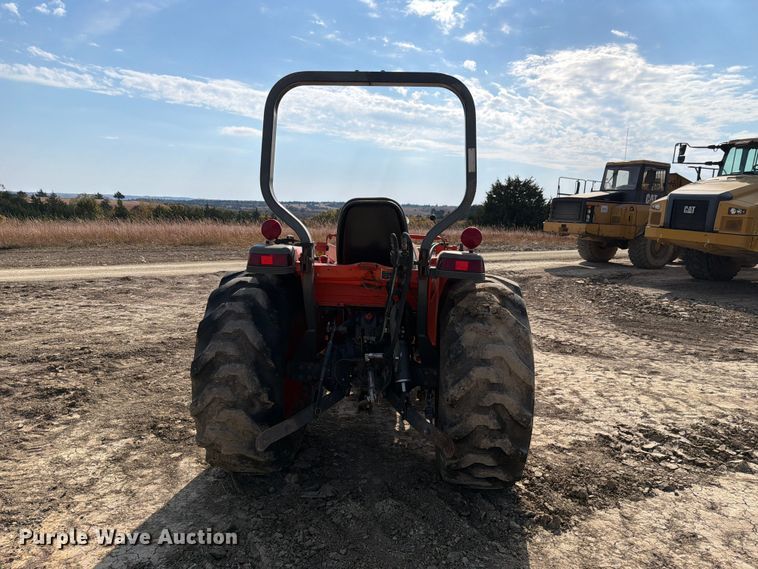 image for item FN1564 Kubota L2900 tractor