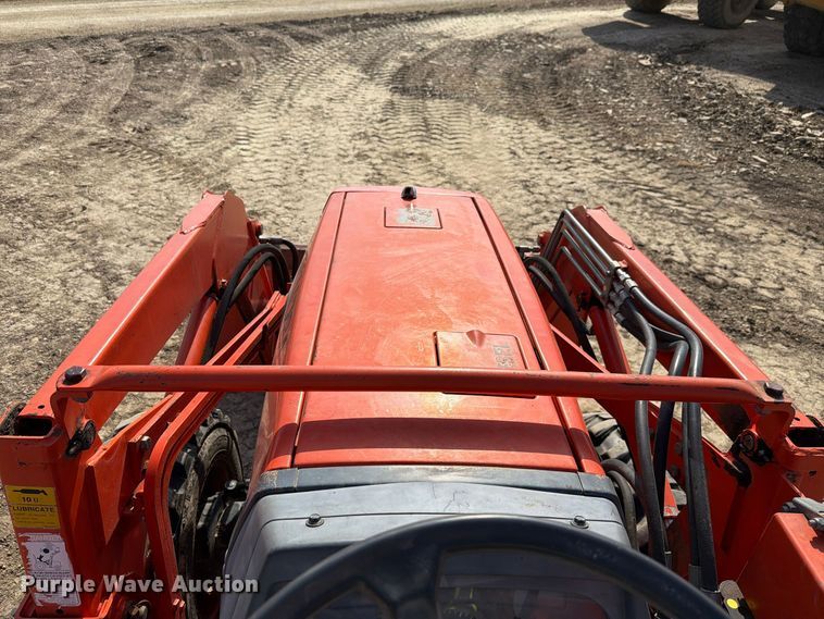 image for item FN1564 Kubota L2900 tractor