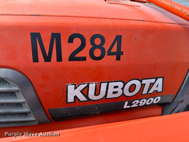 image for item FN1564 Kubota L2900 tractor