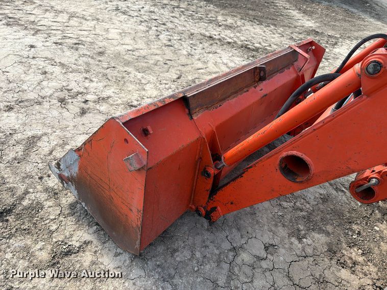 image for item FN1564 Kubota L2900 tractor