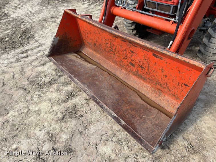 image for item FN1564 Kubota L2900 tractor