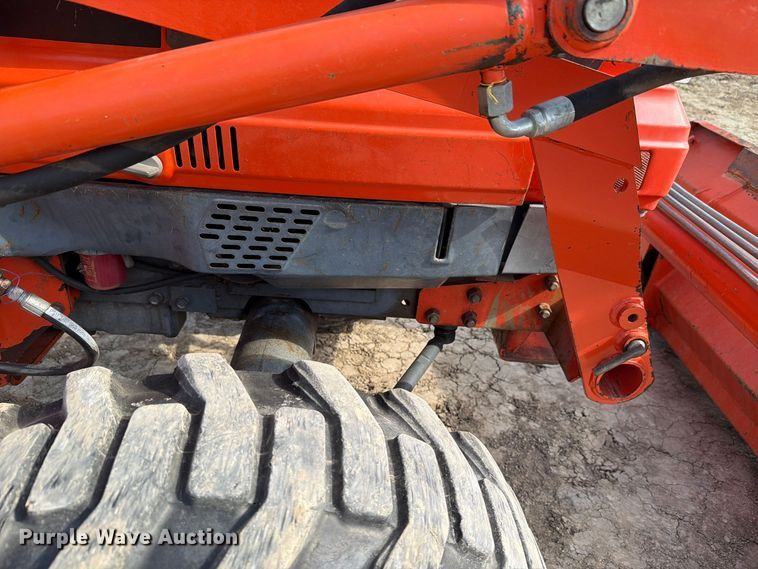image for item FN1564 Kubota L2900 tractor