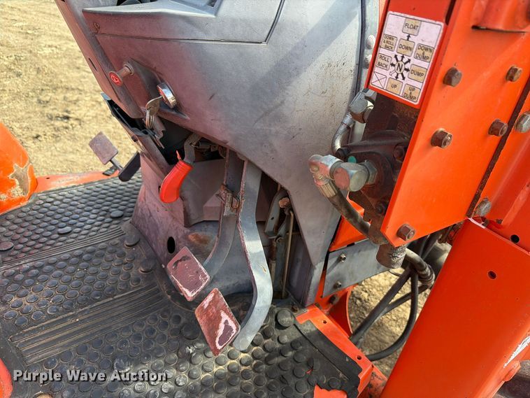 image for item FN1564 Kubota L2900 tractor