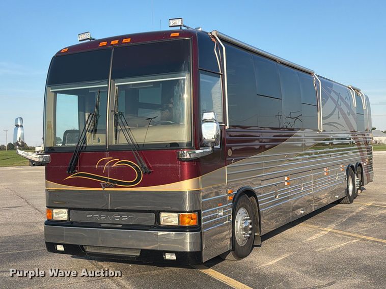image for item FN2675 2001 Prevost XL2 RV