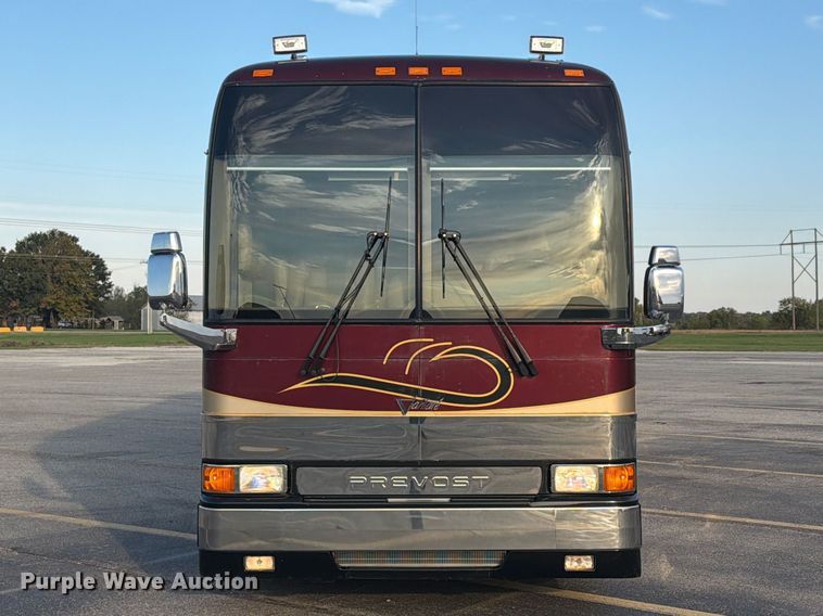 image for item FN2675 2001 Prevost XL2 RV