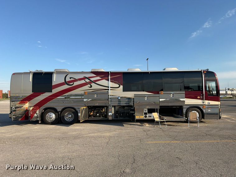 image for item FN2675 2001 Prevost XL2 RV
