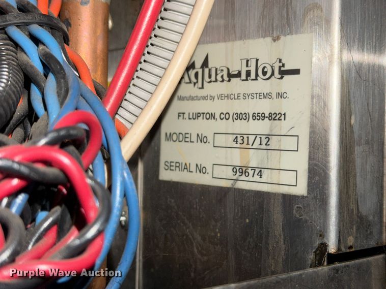 image for item FN2675 2001 Prevost XL2 RV